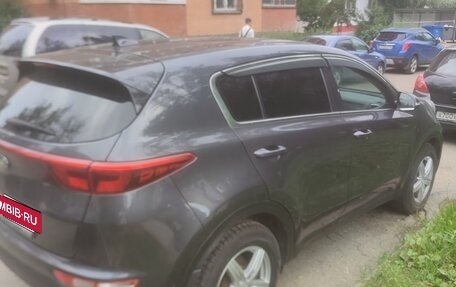 KIA Sportage IV рестайлинг, 2017 год, 1 600 000 рублей, 2 фотография