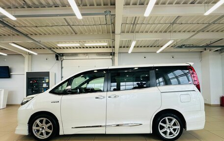 Toyota Esquire I, 2014 год, 2 349 900 рублей, 3 фотография