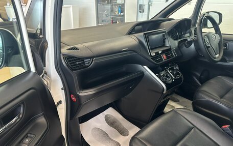 Toyota Esquire I, 2014 год, 2 349 900 рублей, 12 фотография