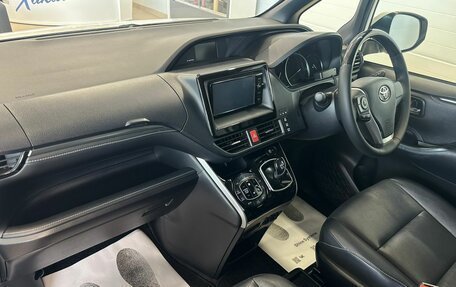 Toyota Esquire I, 2014 год, 2 349 900 рублей, 13 фотография