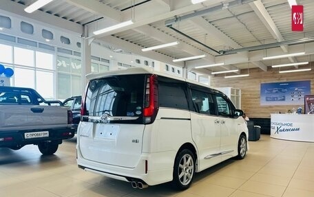 Toyota Esquire I, 2014 год, 2 349 900 рублей, 6 фотография