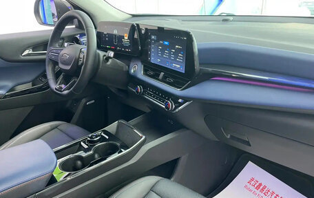 Chevrolet Equinox, 2024 год, 2 471 000 рублей, 4 фотография