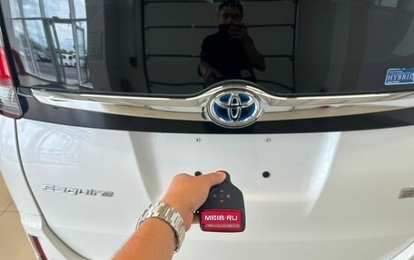 Toyota Esquire I, 2014 год, 2 349 900 рублей, 25 фотография