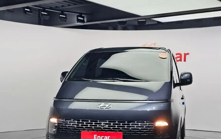Hyundai Staria, 2021 год, 2 609 000 рублей, 2 фотография