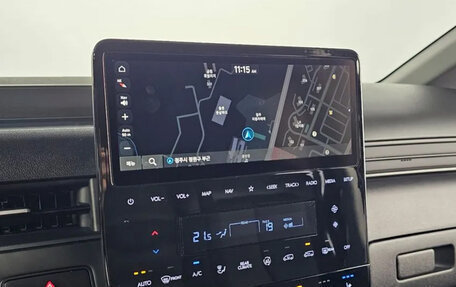 Hyundai Staria, 2021 год, 2 609 000 рублей, 8 фотография