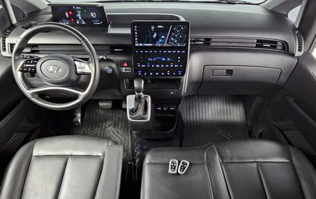 Hyundai Staria, 2021 год, 2 609 000 рублей, 17 фотография