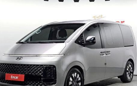 Hyundai Staria, 2021 год, 2 570 000 рублей, 3 фотография