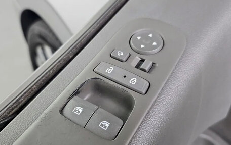 Hyundai Staria, 2021 год, 2 570 000 рублей, 11 фотография