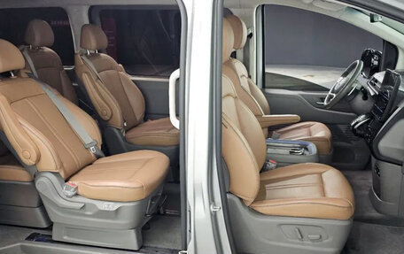 Hyundai Staria, 2021 год, 2 570 000 рублей, 12 фотография