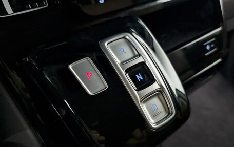 Hyundai Staria, 2021 год, 2 570 000 рублей, 14 фотография