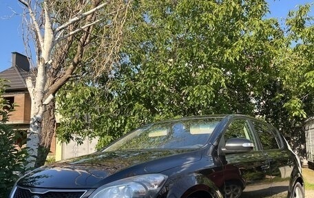 KIA cee'd I рестайлинг, 2010 год, 780 000 рублей, 1 фотография