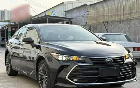 Toyota Avalon, 2022 год, 2 730 000 рублей, 1 фотография