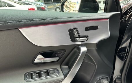 Mercedes-Benz A-Класс AMG, 2021 год, 2 800 000 рублей, 8 фотография