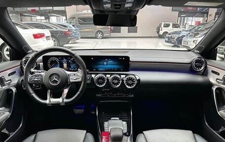 Mercedes-Benz A-Класс AMG, 2021 год, 2 800 000 рублей, 14 фотография
