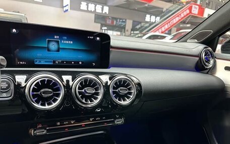 Mercedes-Benz A-Класс AMG, 2021 год, 2 800 000 рублей, 18 фотография