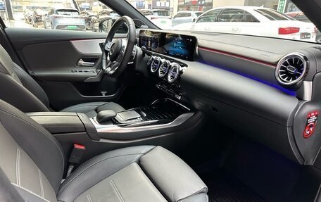 Mercedes-Benz A-Класс AMG, 2021 год, 2 800 000 рублей, 23 фотография