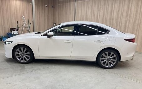 Mazda 3, 2022 год, 1 090 000 рублей, 7 фотография