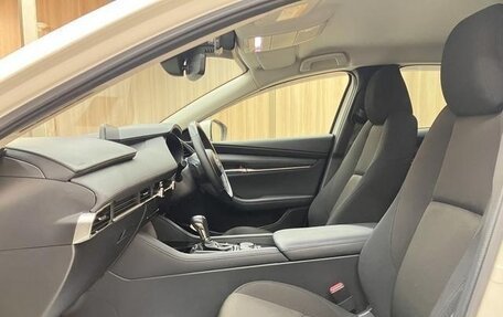 Mazda 3, 2022 год, 1 090 000 рублей, 15 фотография