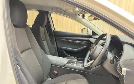 Mazda 3, 2022 год, 1 090 000 рублей, 11 фотография
