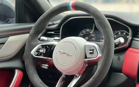 Jaguar XF II, 2022 год, 2 769 000 рублей, 11 фотография