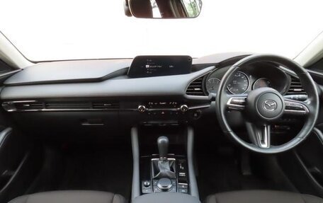 Mazda 3, 2022 год, 1 105 000 рублей, 9 фотография
