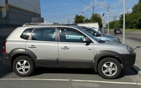 Hyundai Tucson III, 2006 год, 880 000 рублей, 3 фотография
