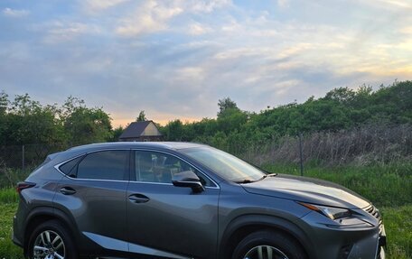 Lexus NX I, 2018 год, 2 920 000 рублей, 3 фотография