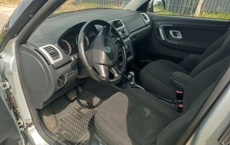 Skoda Fabia II, 2010 год, 700 000 рублей, 7 фотография
