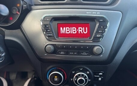 KIA Rio III рестайлинг, 2013 год, 650 000 рублей, 37 фотография