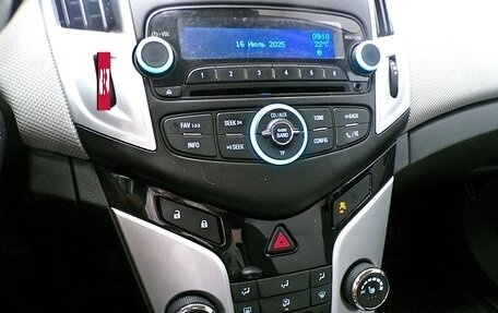 Chevrolet Cruze II, 2014 год, 893 000 рублей, 14 фотография