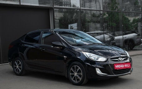 Hyundai Solaris II рестайлинг, 2012 год, 665 000 рублей, 3 фотография