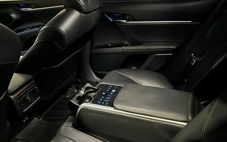 Toyota Camry, 2018 год, 2 550 000 рублей, 13 фотография