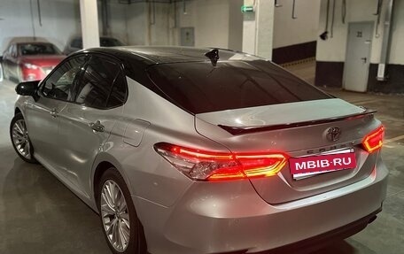 Toyota Camry, 2018 год, 2 550 000 рублей, 11 фотография
