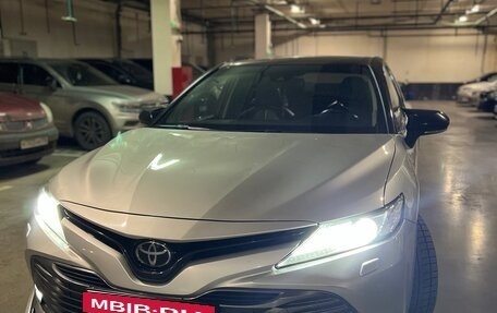 Toyota Camry, 2018 год, 2 550 000 рублей, 14 фотография