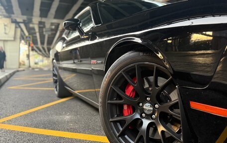 Dodge Challenger III рестайлинг 2, 2015 год, 4 999 000 рублей, 7 фотография
