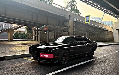 Dodge Challenger III рестайлинг 2, 2015 год, 4 999 000 рублей, 6 фотография