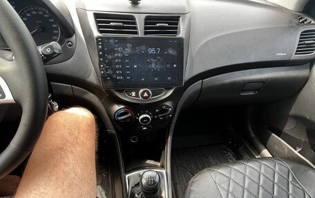 Hyundai Solaris II рестайлинг, 2013 год, 620 000 рублей, 9 фотография