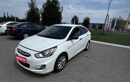 Hyundai Solaris II рестайлинг, 2013 год, 620 000 рублей, 6 фотография