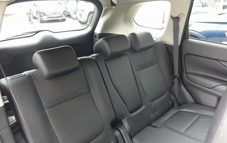 Mitsubishi Outlander III рестайлинг 3, 2016 год, 1 599 000 рублей, 23 фотография