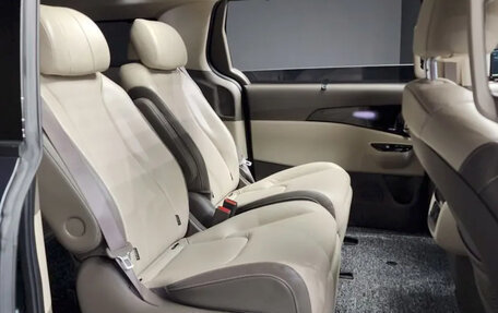 KIA Carnival, 2021 год, 2 510 999 рублей, 13 фотография