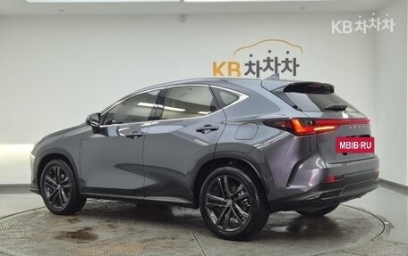 Lexus NX, 2022 год, 3 490 000 рублей, 2 фотография