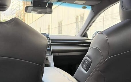 Toyota Avalon, 2022 год, 2 730 000 рублей, 10 фотография
