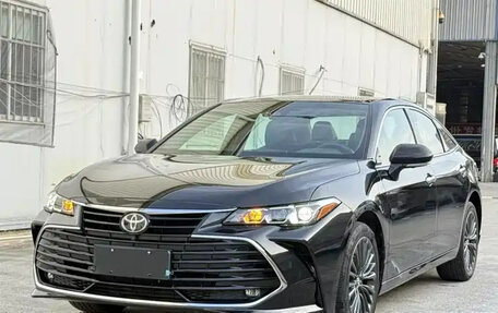 Toyota Avalon, 2022 год, 2 730 000 рублей, 4 фотография