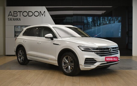 Volkswagen Touareg III, 2021 год, 5 749 000 рублей, 3 фотография