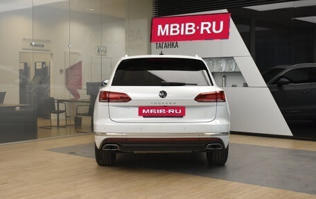 Volkswagen Touareg III, 2021 год, 5 749 000 рублей, 6 фотография
