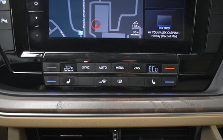 Volkswagen Touareg III, 2021 год, 5 749 000 рублей, 17 фотография