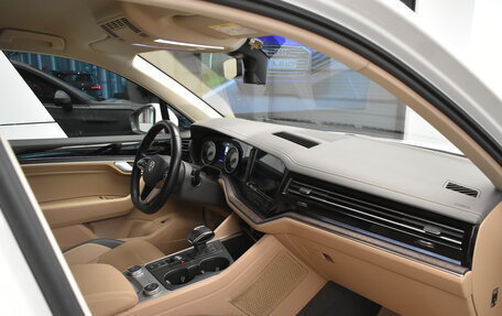 Volkswagen Touareg III, 2021 год, 5 749 000 рублей, 22 фотография