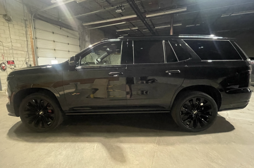 Cadillac Escalade V, 2025 год, 33 000 000 рублей, 3 фотография