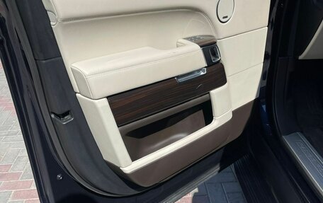 Land Rover Range Rover IV рестайлинг, 2016 год, 4 650 000 рублей, 7 фотография