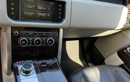 Land Rover Range Rover IV рестайлинг, 2016 год, 4 650 000 рублей, 6 фотография